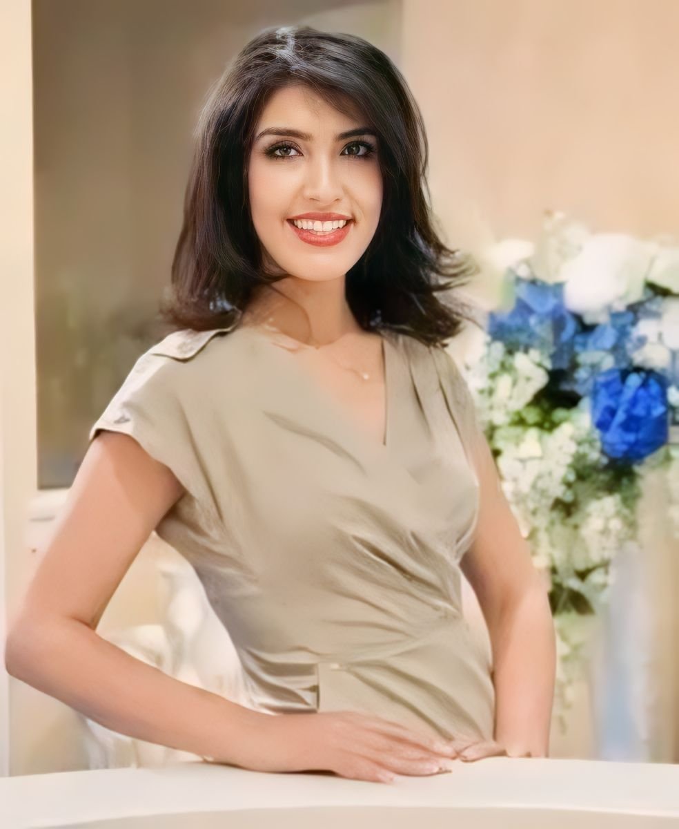 Dr. Zuleika Javed, the top cosmetic and emergency dentist, offering dental implants, professional teeth whitening, Invisalign clear aligners, and family dentistry services at our dental spa in Matthews, near Charlotte, NC.